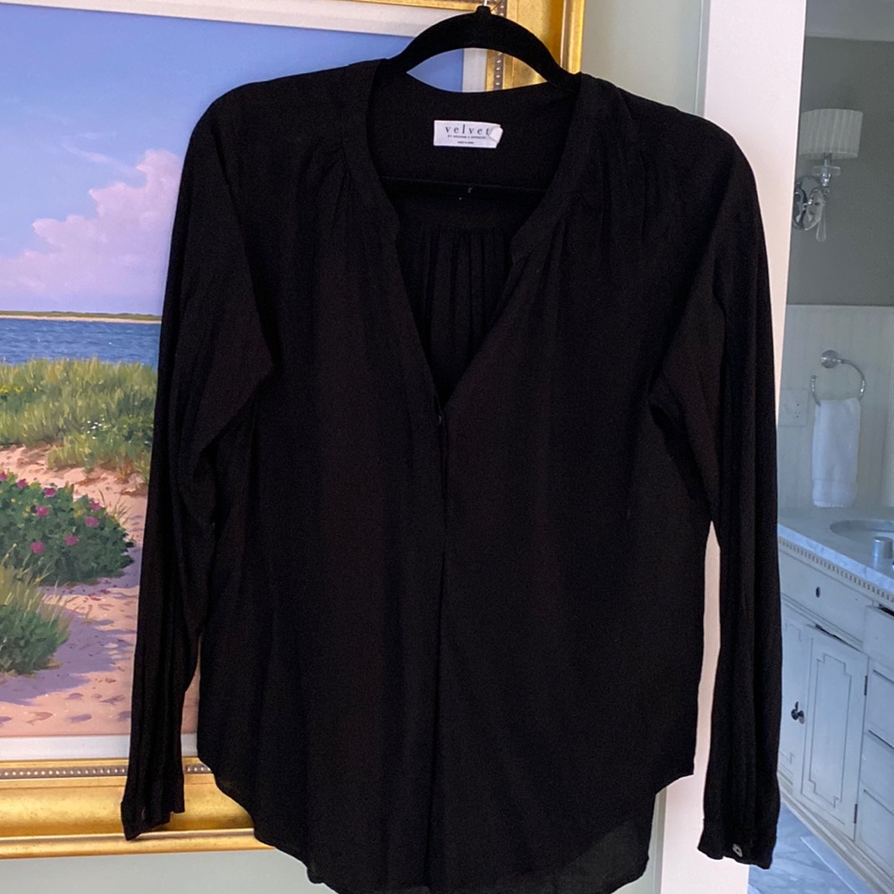Velvet (brand) black blouse. Size med